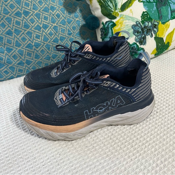 HOKA Bondi 6 Sneaker Tennis Shoe Tracker Thick Cushioned Sole Comfort - Picture 3 of 8
